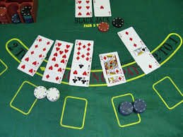 Pengguna pcl3 membaca panduan responsible gaming di halaman dukungan